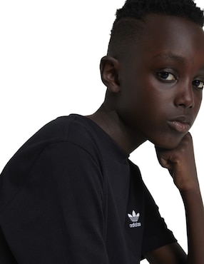 Playera Adidas Essentials manga larga para niño