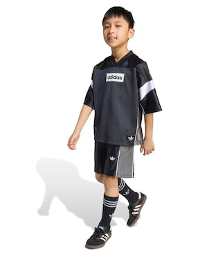 Conjunto deportivo Adidas para niño
