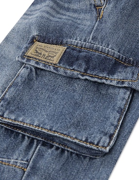 Jeans cargo straight Levi's lavado medio para niño